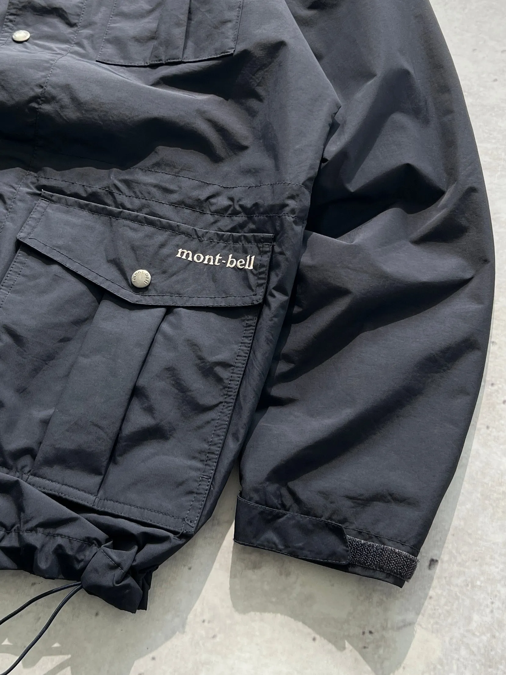 90's Mont Bell multi pocket zip up jacket (M)