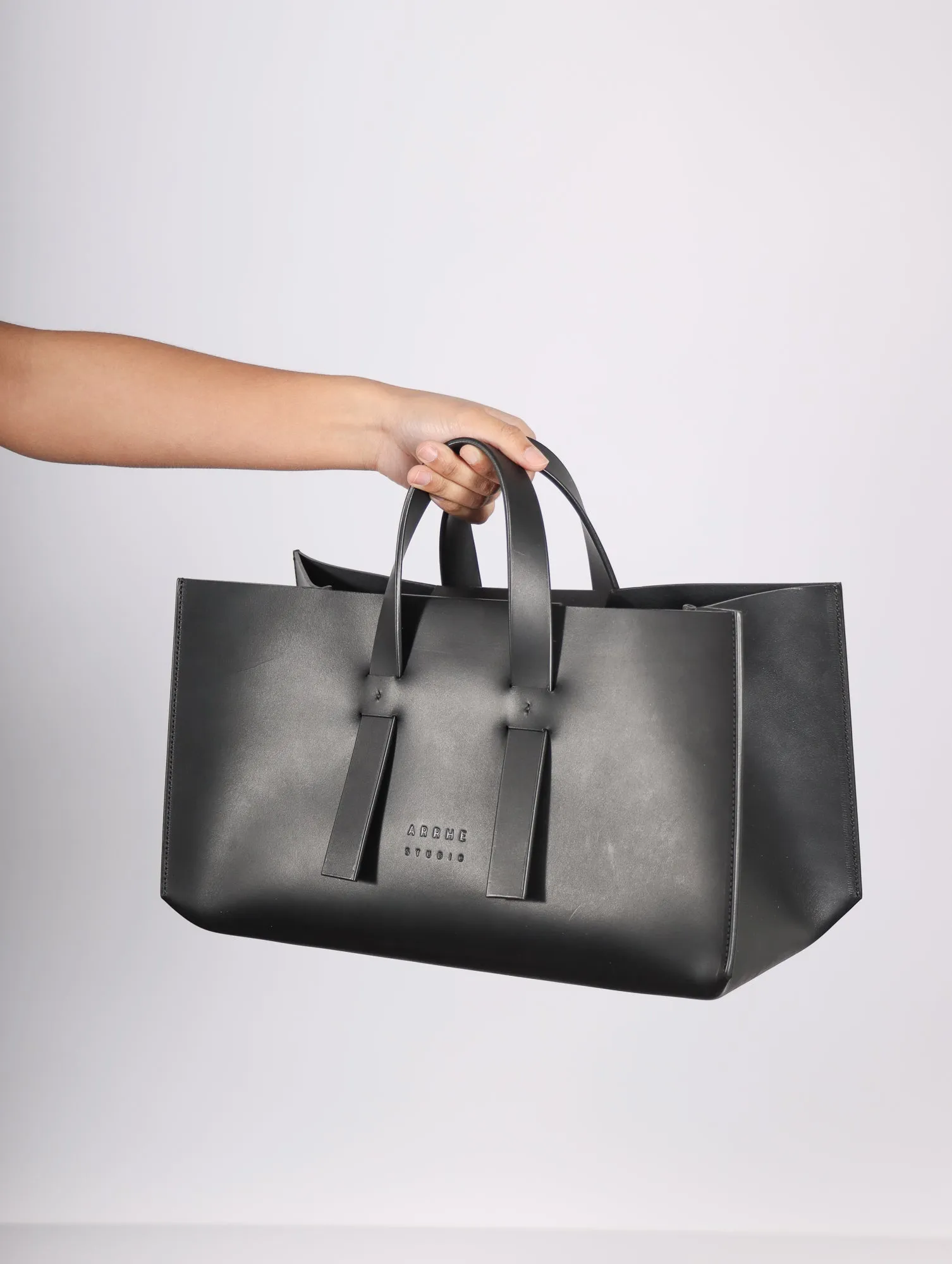 Arrhe Studio DoppioCubo Handbag in Black by Arrhe Studio