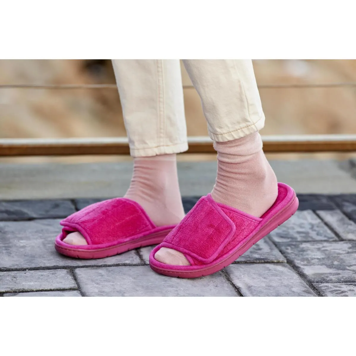      Dearfoams Women's Adjustable Indoor/Outdoor Terry Slide Slipper     