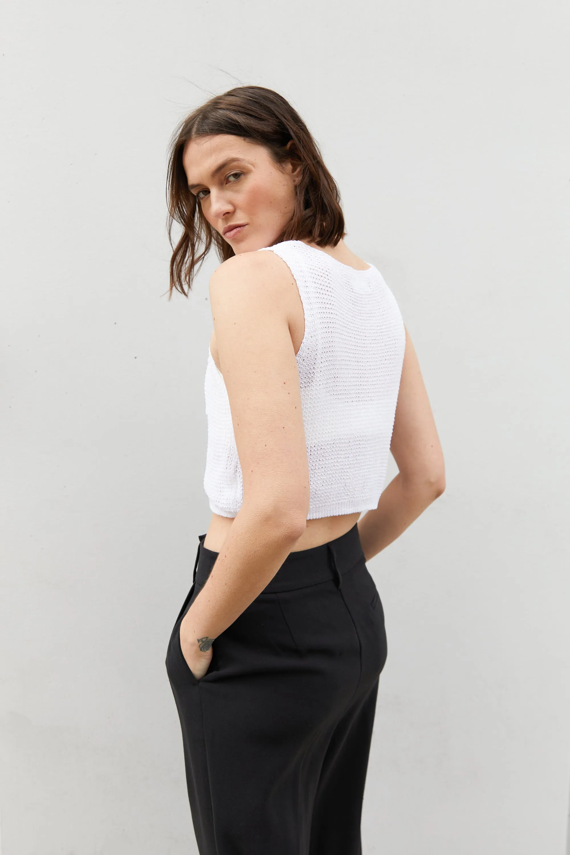 LOOSE KNIT CROPPED TANK