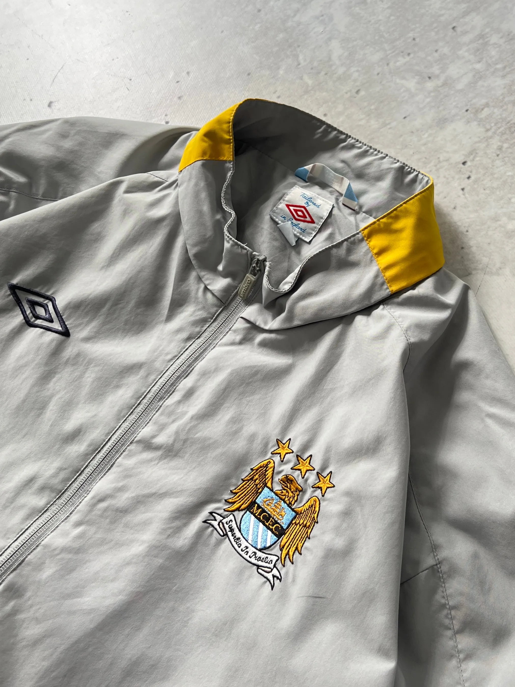 Manchester City zip up track jacket (XXL)