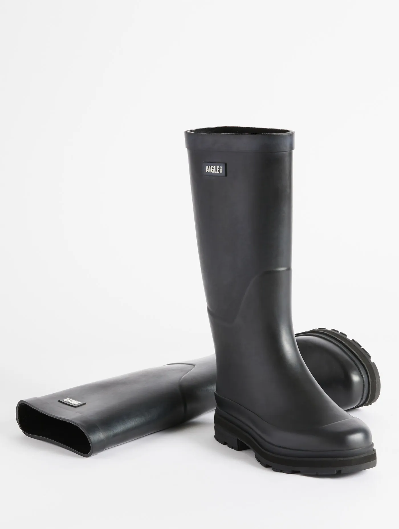 Men hybrid rain boot for unbeatable style