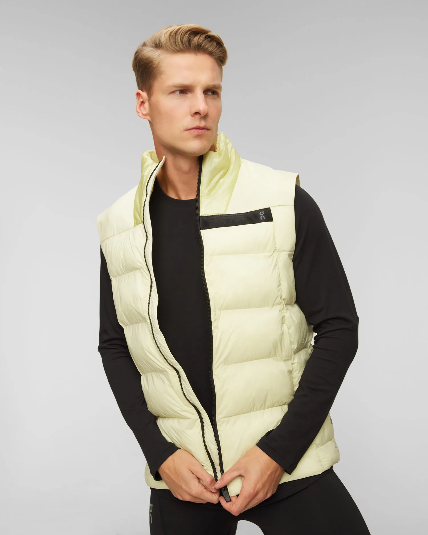 Men's insulated waistcoat On Running Challenger  1MD30040489-endive