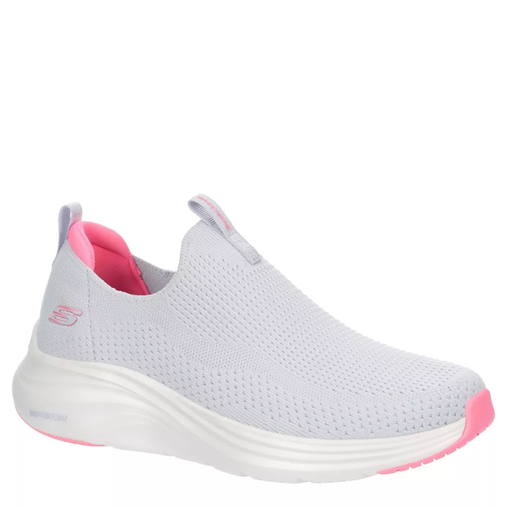 SKECHERS  WOMENS VAPOR FOAM RUNNING SHOE