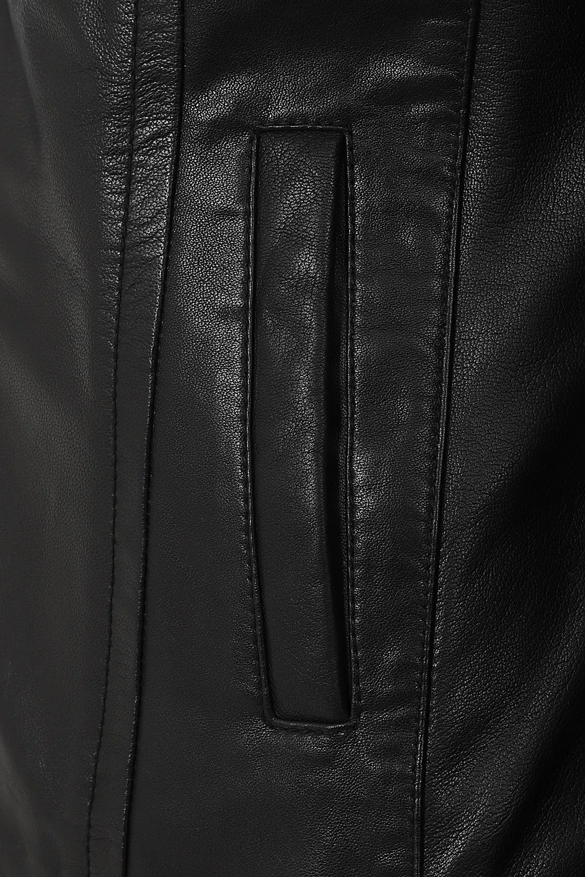  SPECIAL PROMOTION From 99Women's Black Classic Zip Up Genuine Leather Jacket with a “V” Neck  - LAURA