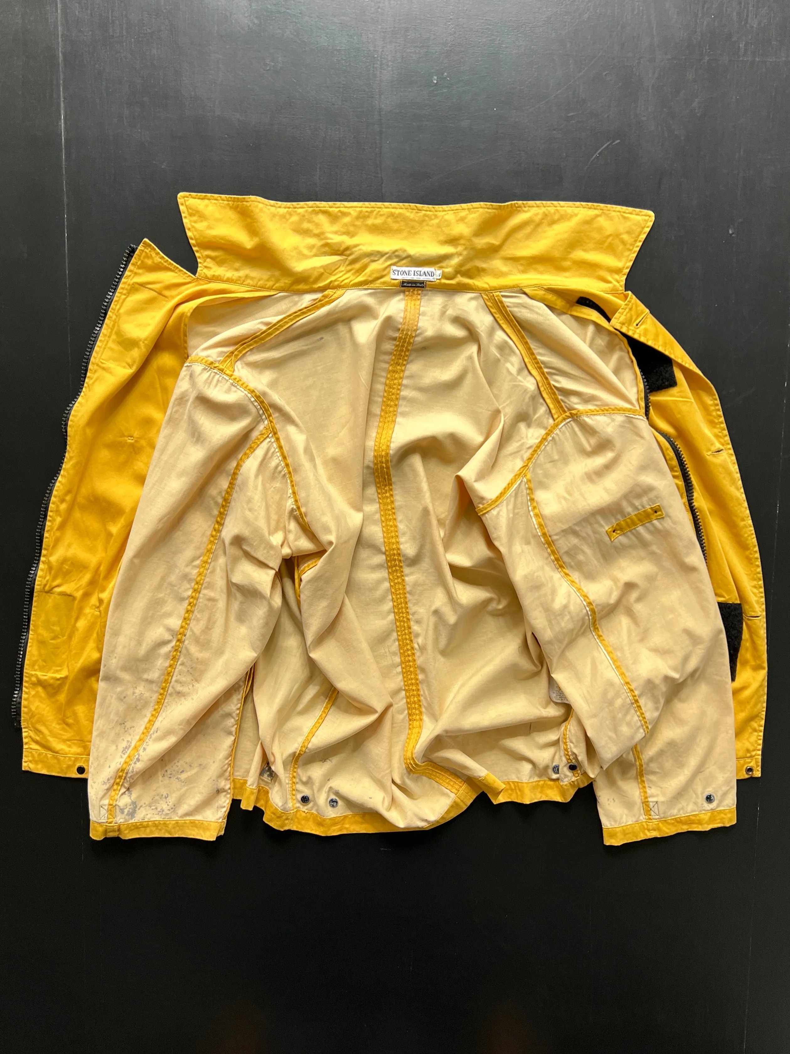 SS/96 Stone Island Raso Gommato Zip Up Jacket (XL)