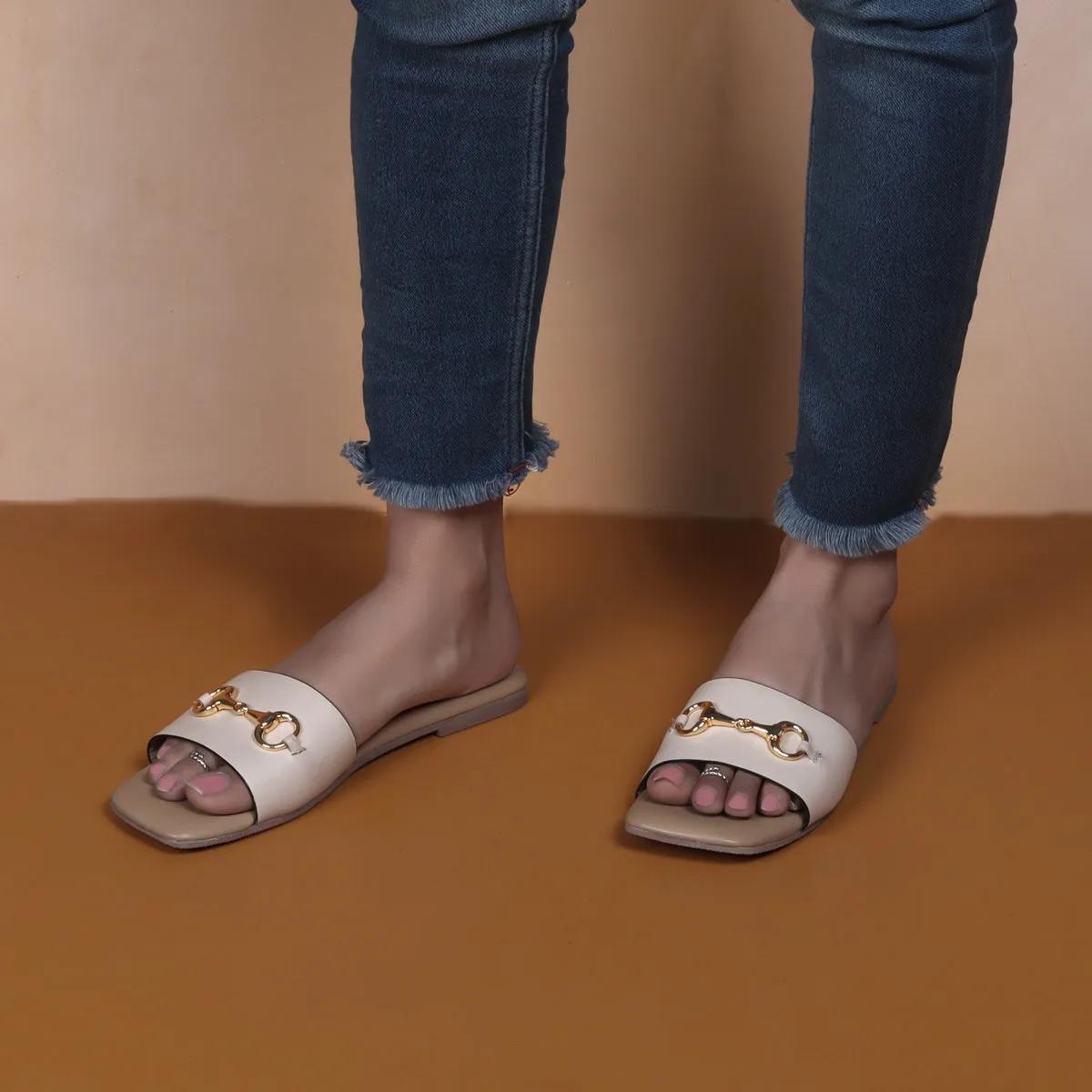 Stylish Horse-Bit Detail Genuine Beige Leather Slide In Slipper