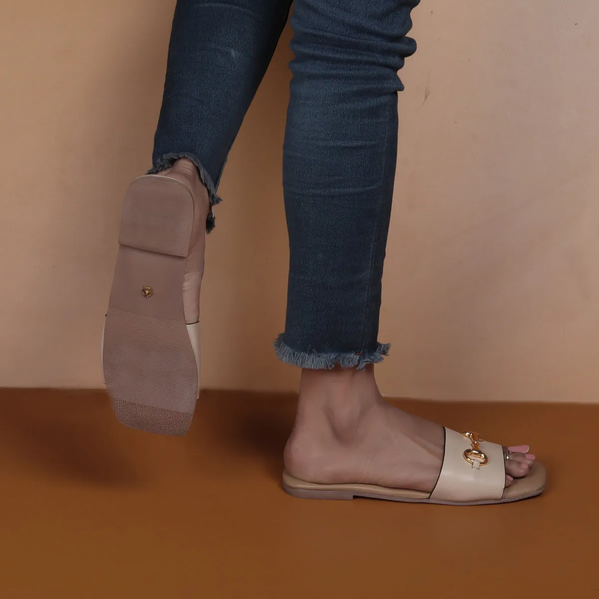 Stylish Horse-Bit Detail Genuine Beige Leather Slide In Slipper