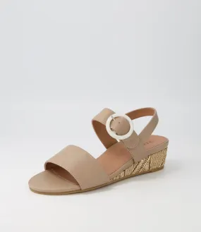 SUPERSOFT Grow Light Taupe Leather Syn Raffia Sandals