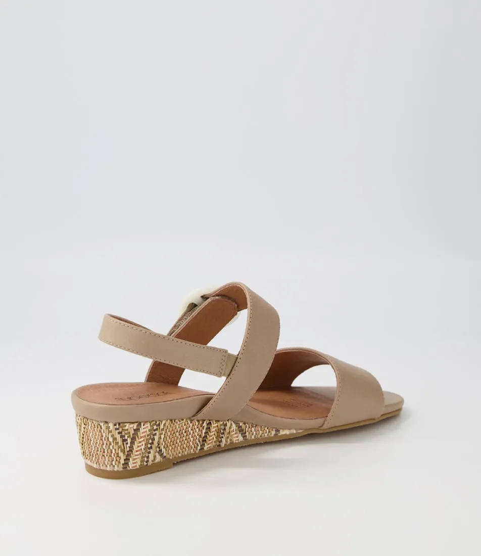 SUPERSOFT Grow Light Taupe Leather Syn Raffia Sandals