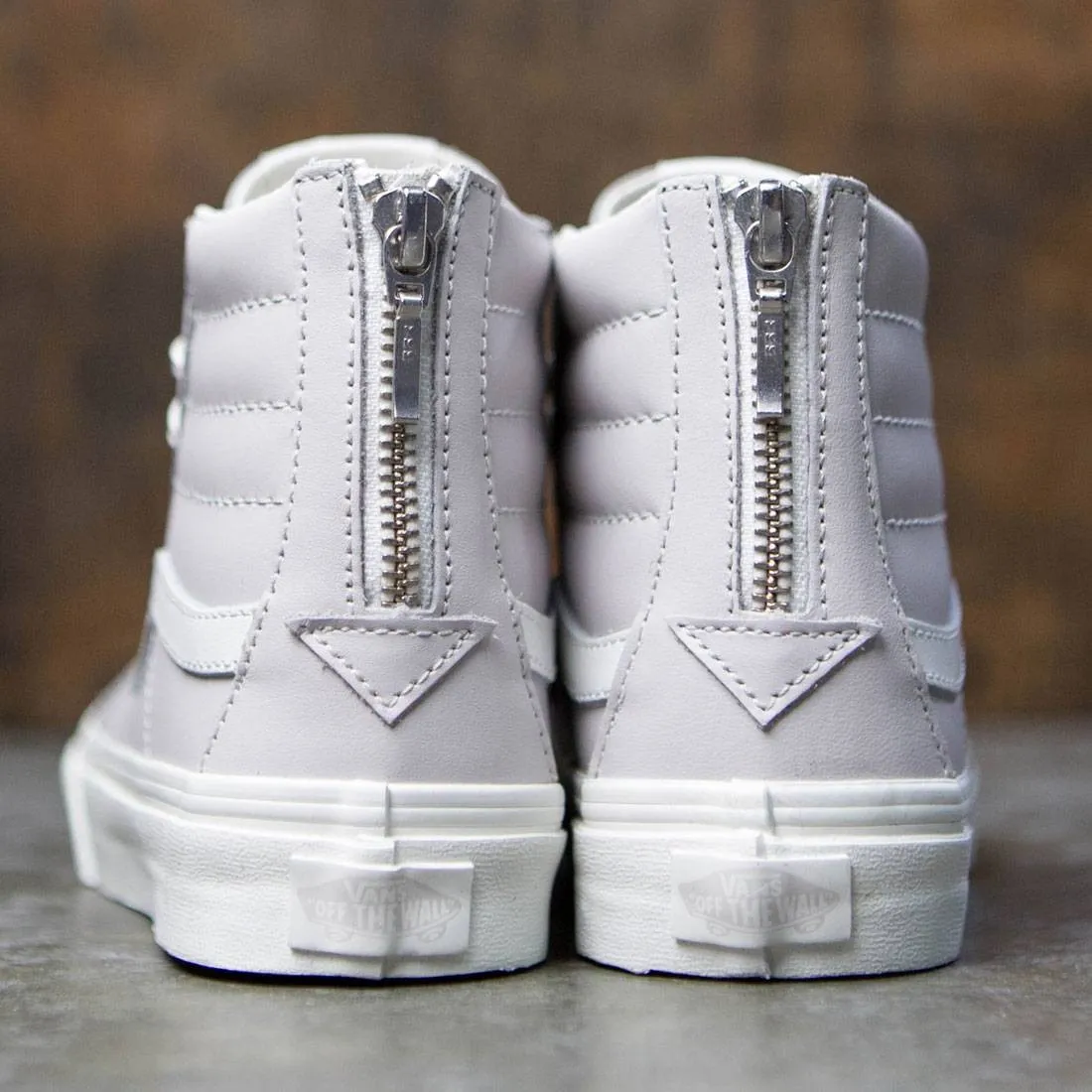 Vans Women Sk8-Hi Slim Zip - Leather (white / wind / blanc de blanc)