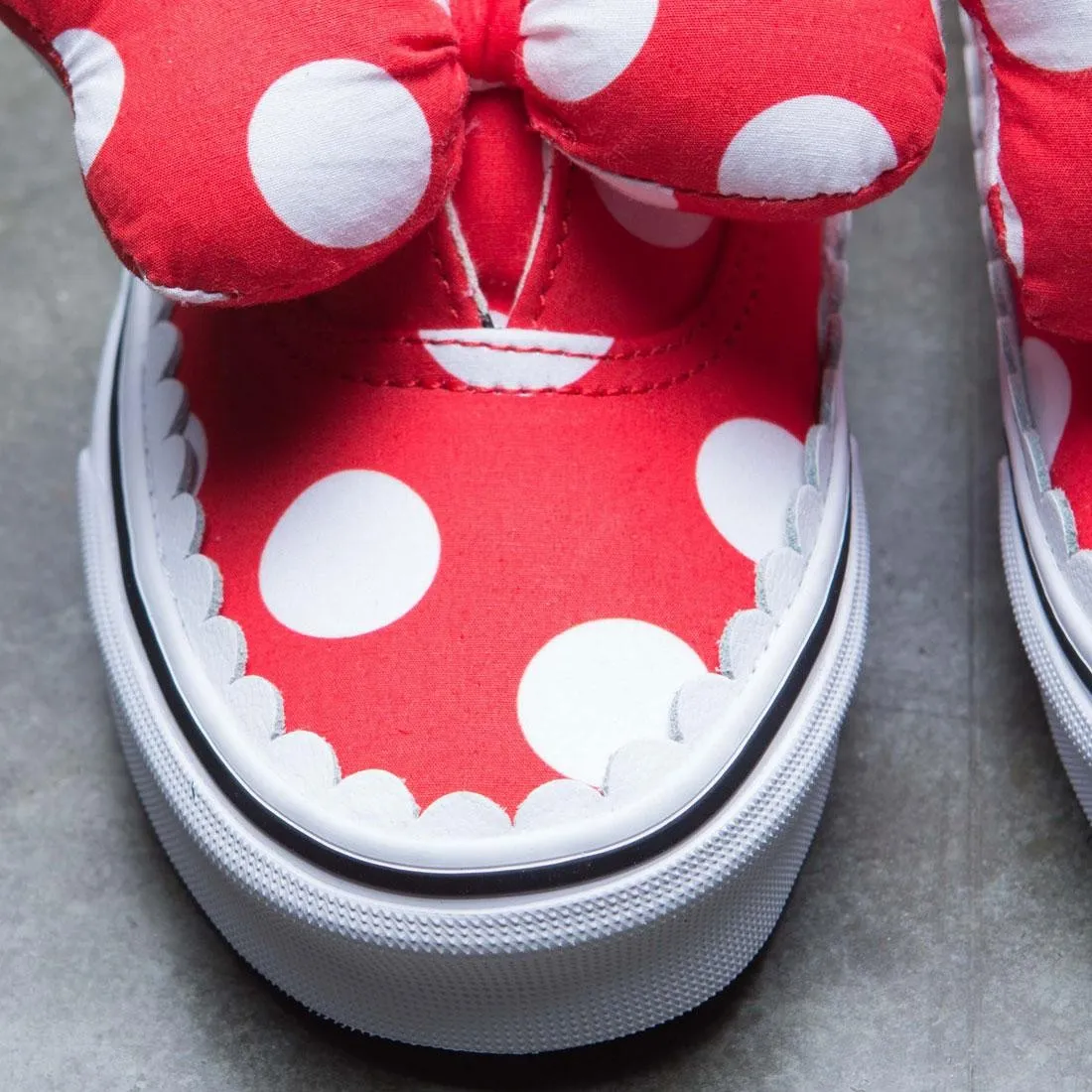 Vans x Disney Women Authentic Gore - Minnie Mouse Bow (red)