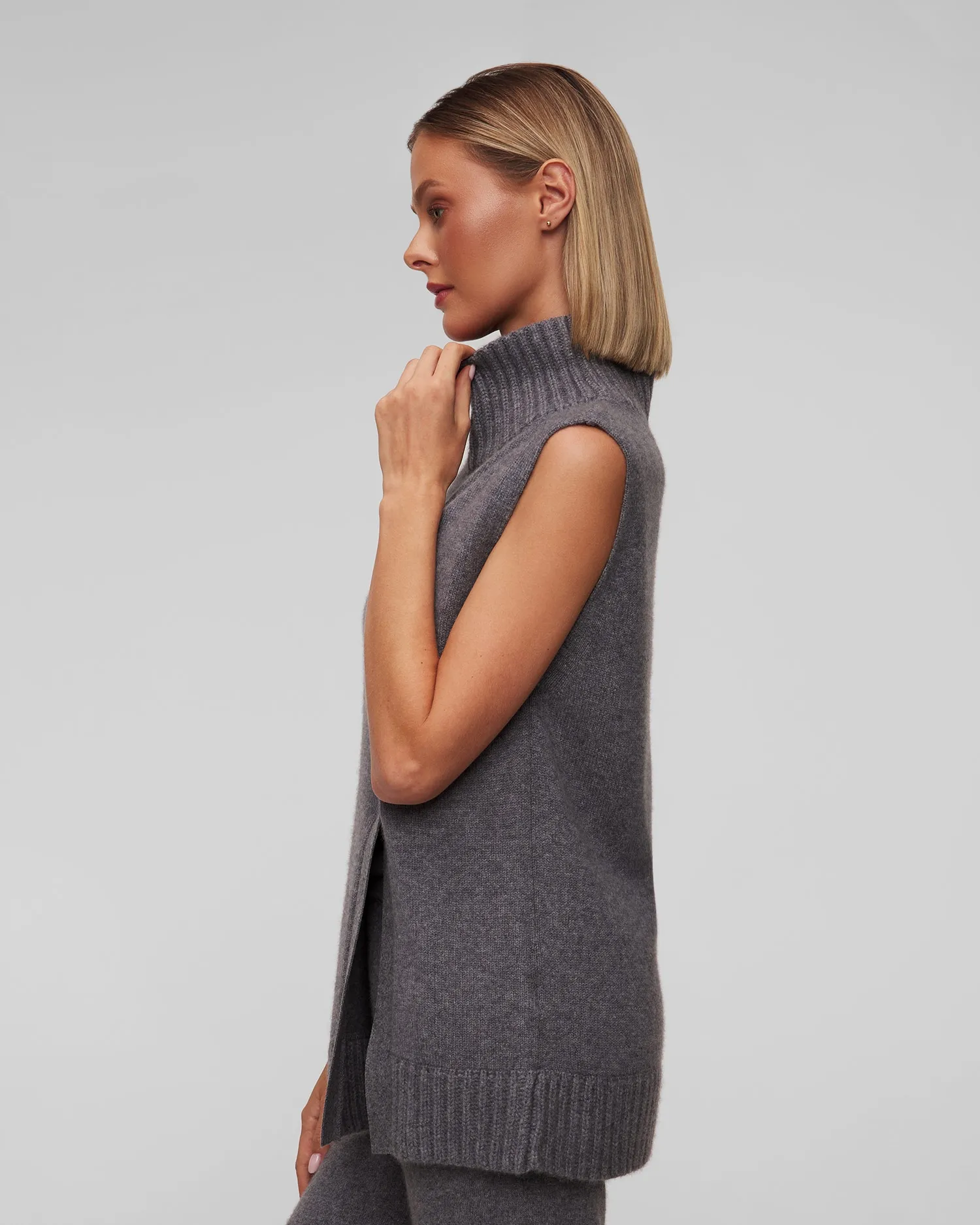 Women's grey cashmere waistcoat Kujten Manal F4324-1300