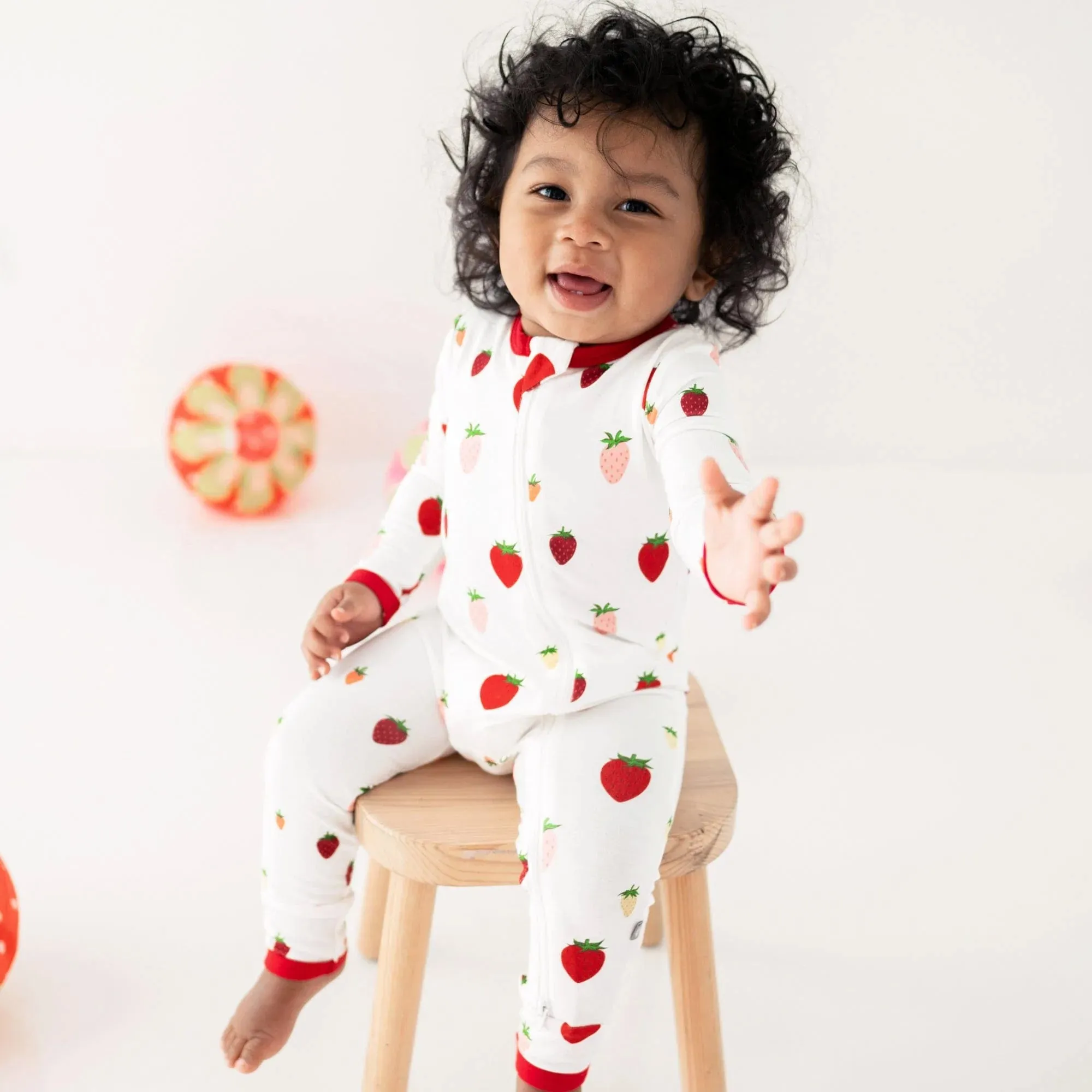 Zippered Romper in Strawberry